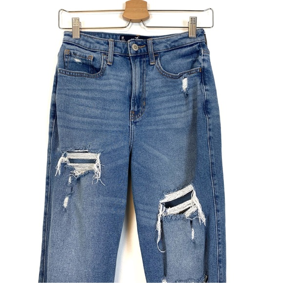 Hollister | Ultra High Rise Vintage Straight Distressed Jeans Size 3 / 26 - Picture 3 of 10